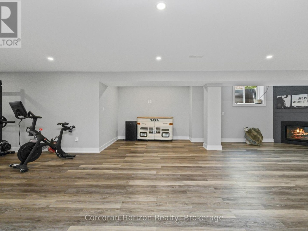 12 REIDS RIDGE, 