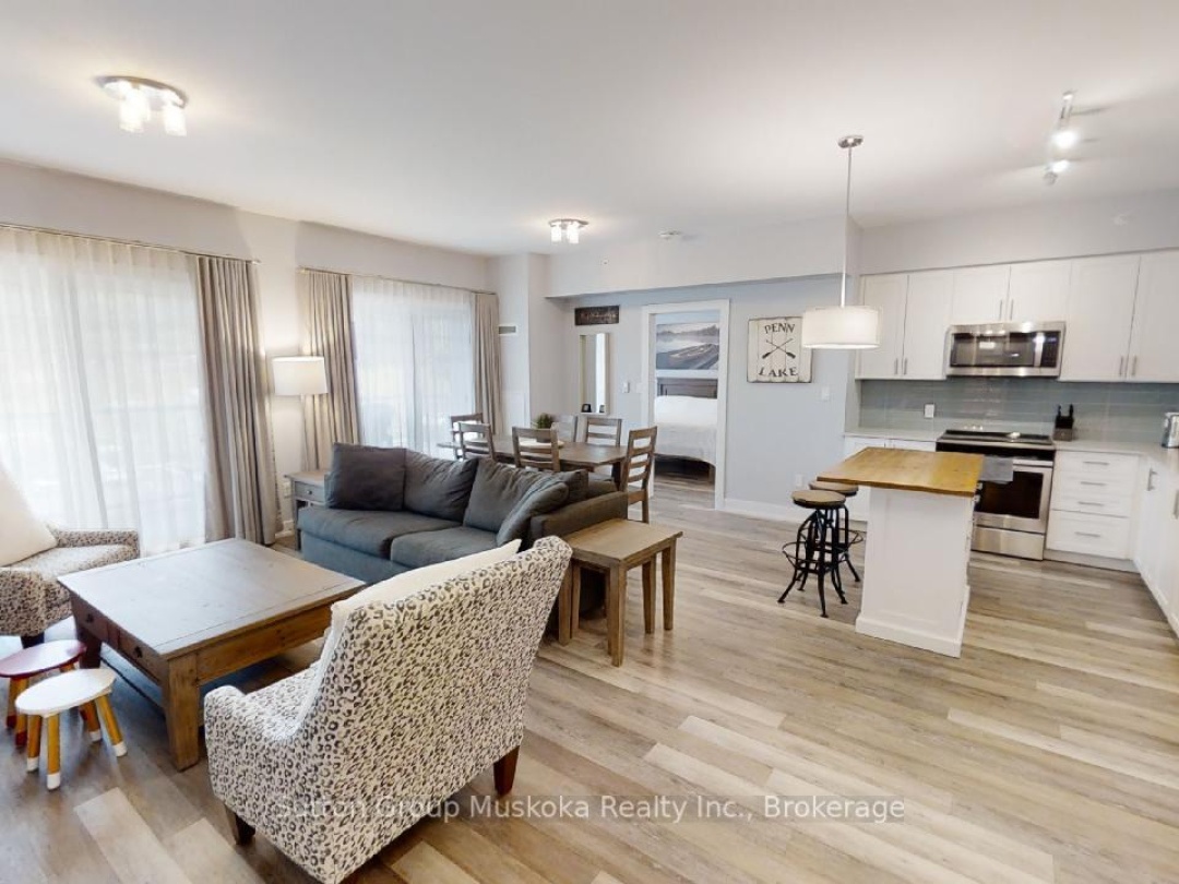 318 25 Pen Lake Point Road, Peninsula Lake