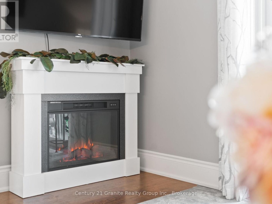 104 - 9 NEWCASTLE STREET, 