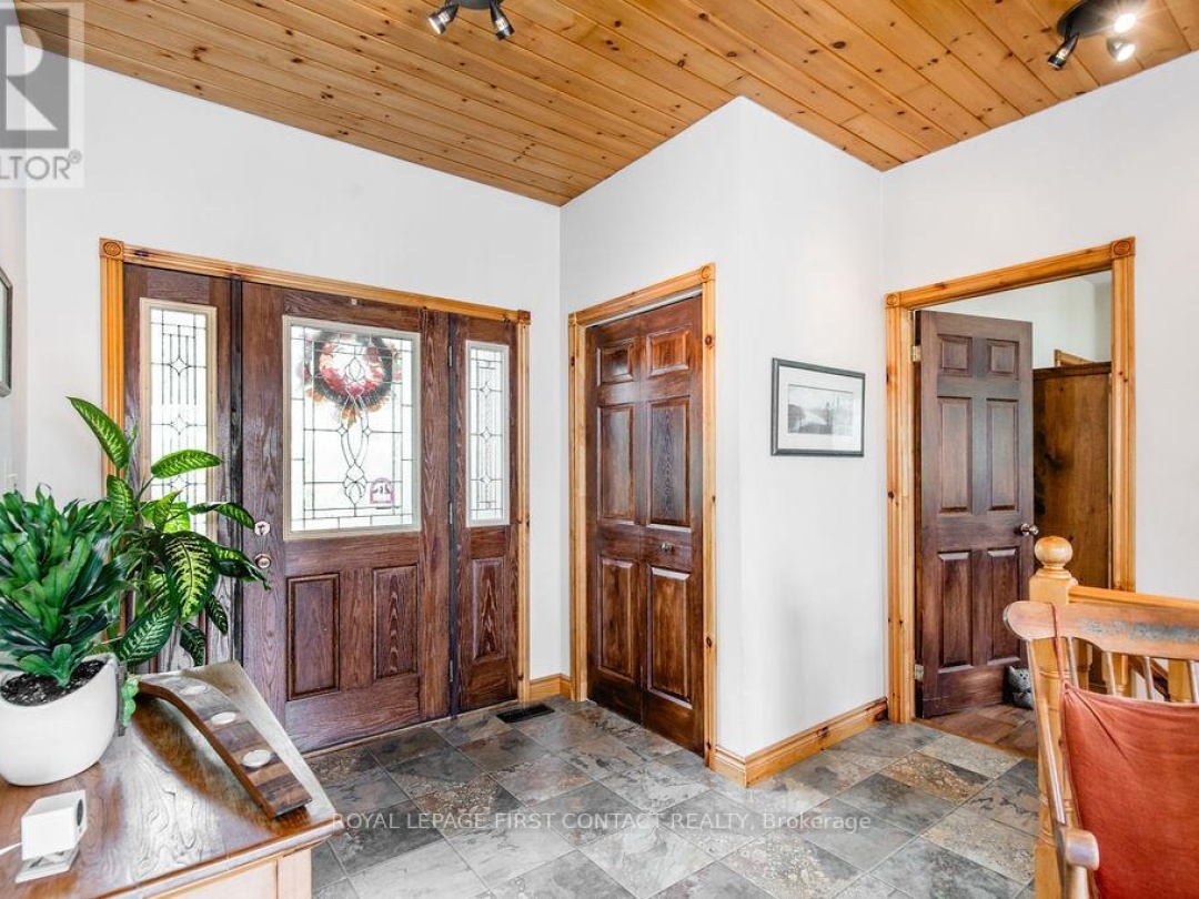 4447 ORKNEY BEACH ROAD, Lake Simcoe