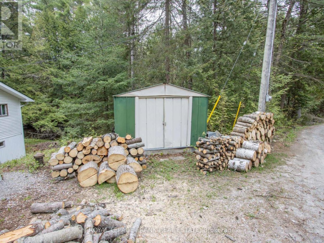 1070 Towering Oaks Trail, Gull Lake