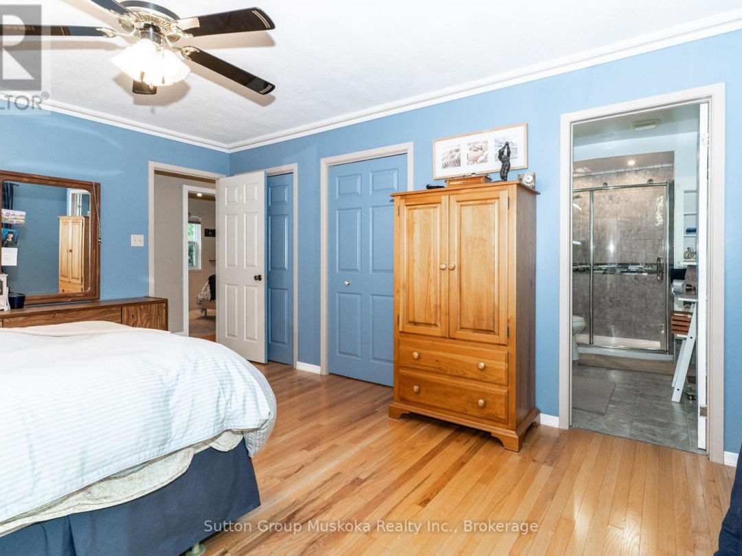 12 SILVER OAKS CRESCENT, 