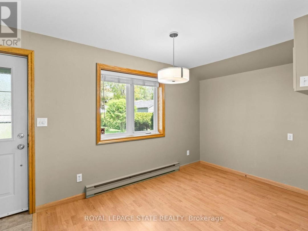 2703 LAKESIDE DRIVE, 