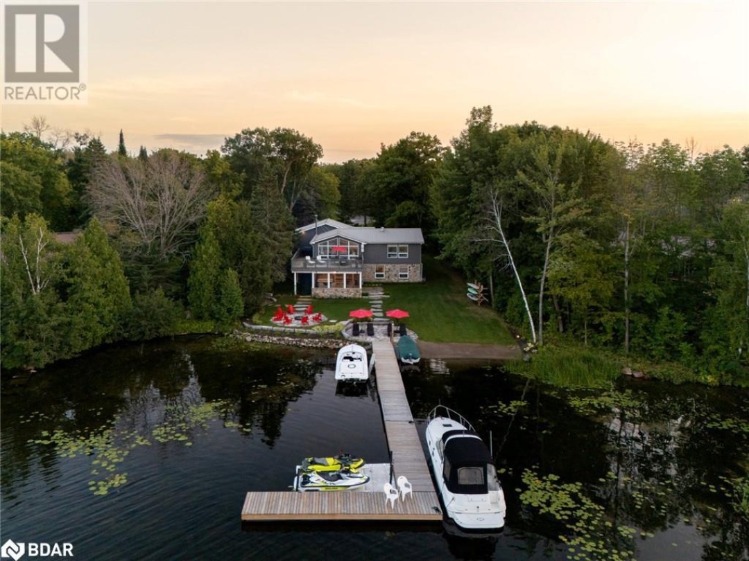 3352 Russell Drive, Gloucester Pool