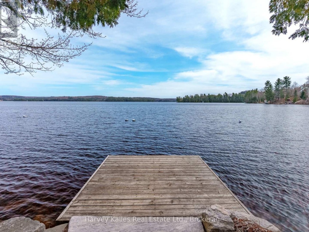 204 10 Coveside Drive, Fairy Lake