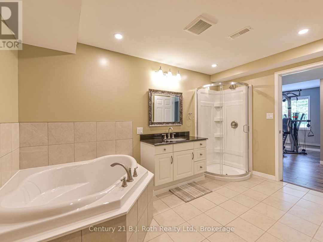 3516 Kirkfield Road, Dalrymple Lake