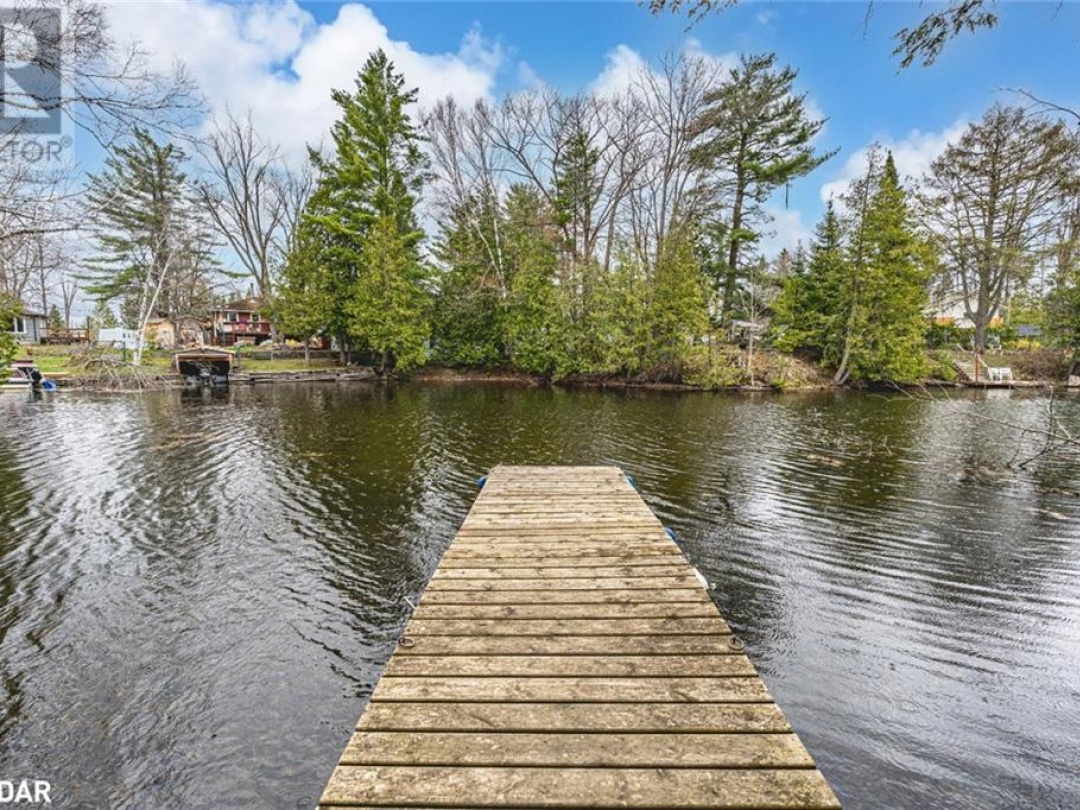 15 Duncan Dr, Trent-severn River
