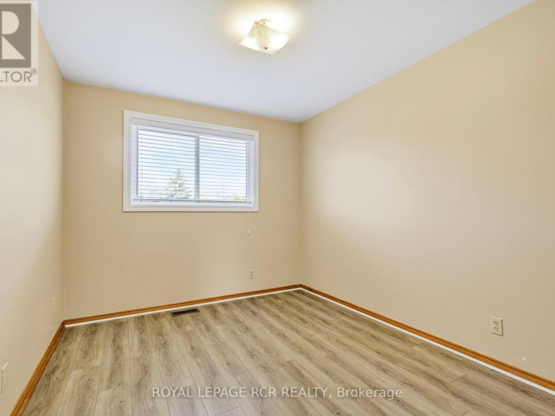 80 Woodside Drive, Orillia