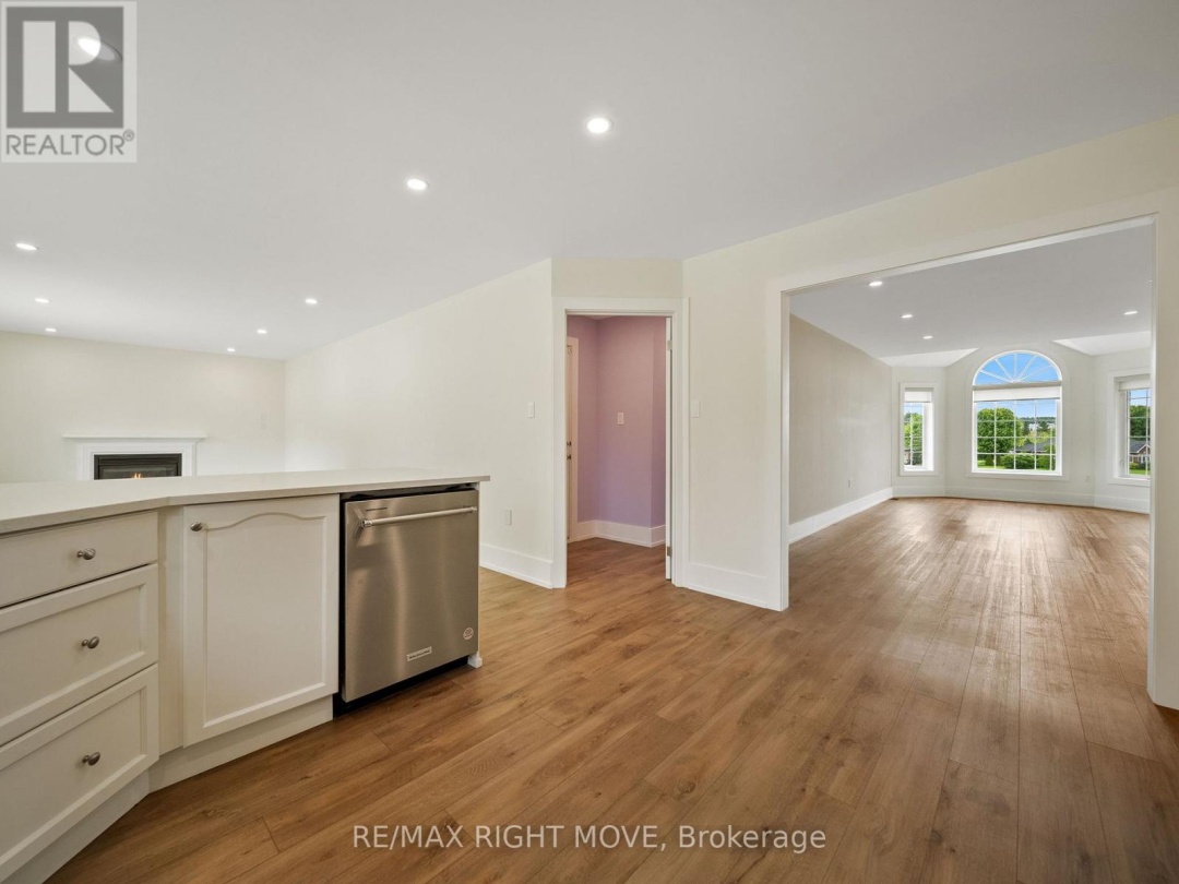 1348 HAWK RIDGE CRESCENT, 