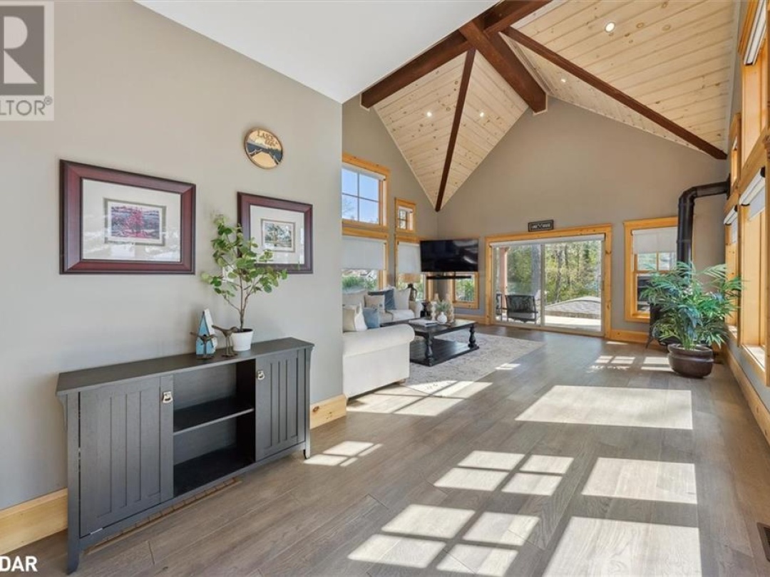 27440 Cedarhurst Beach Road, Lake Simcoe