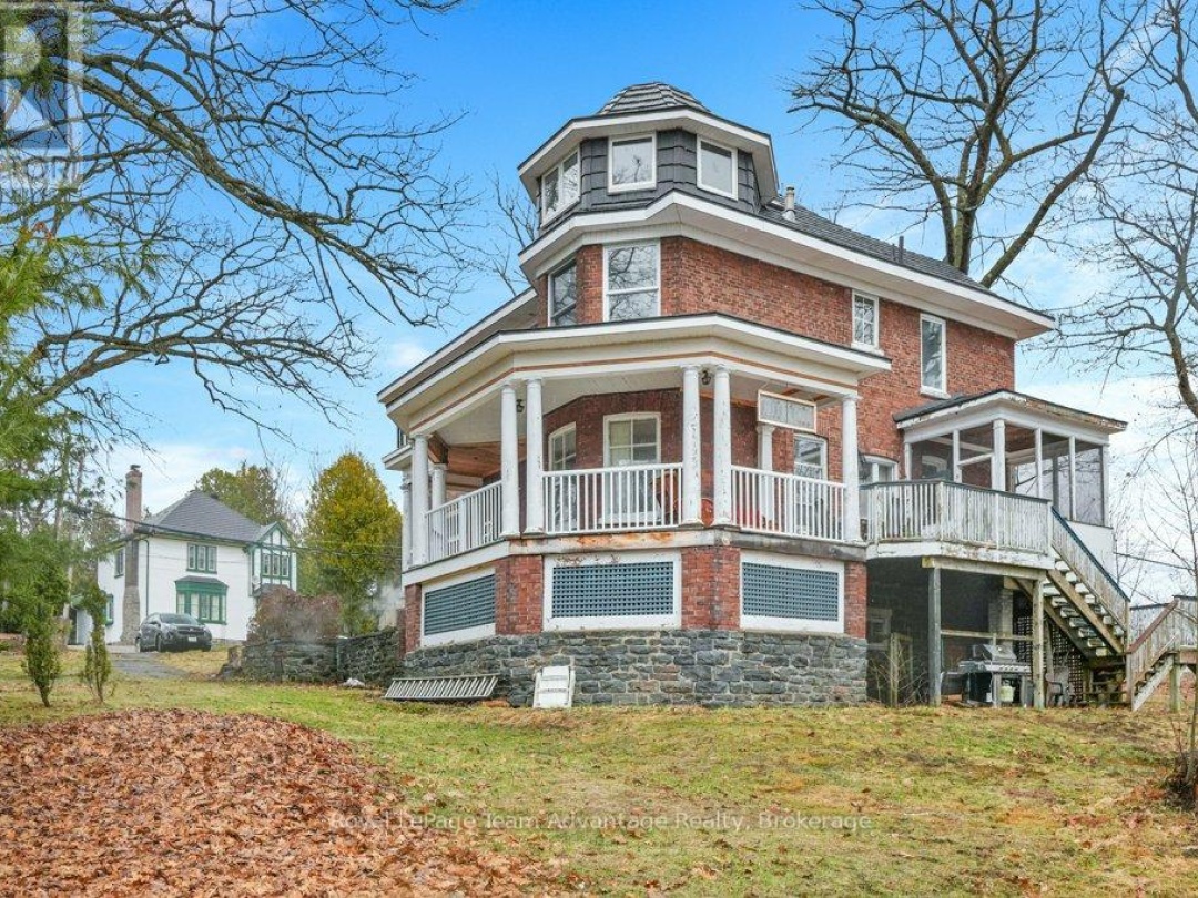 20 Belvedere Avenue, Parry Sound