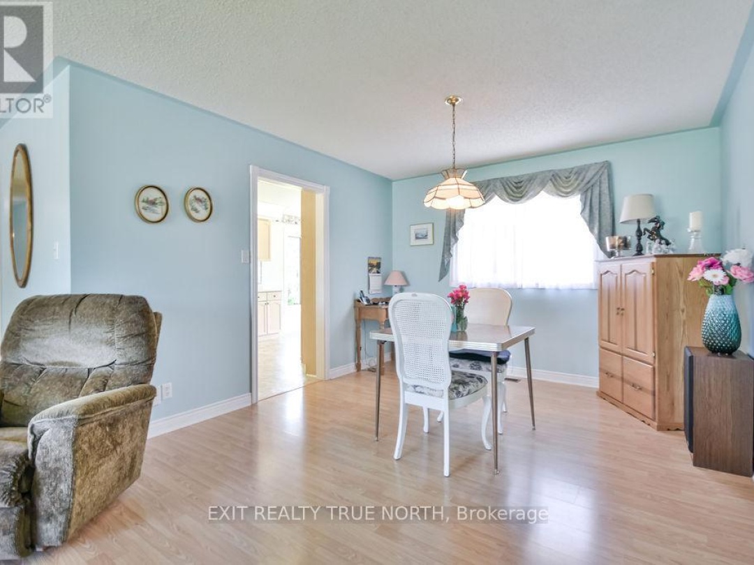16 Hepinstall Place, Oro-Medonte