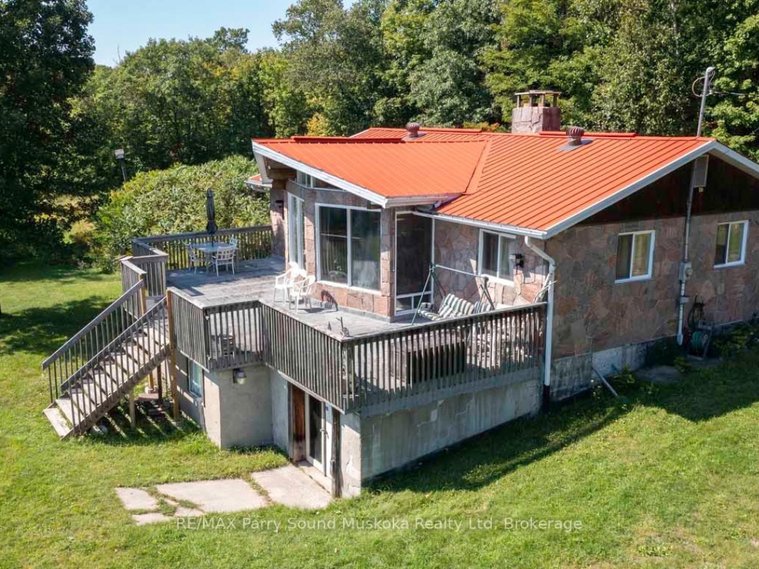 122 GREY OWL ROAD, 