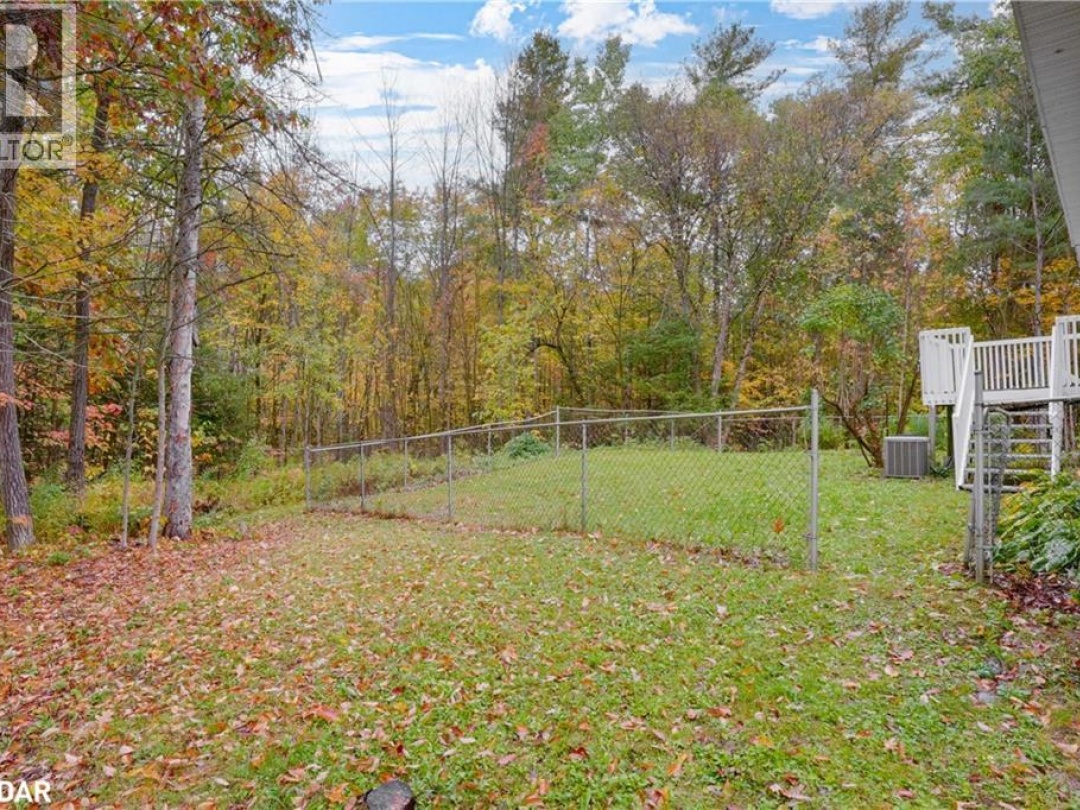 2372 KINNEAR Sideroad, 
