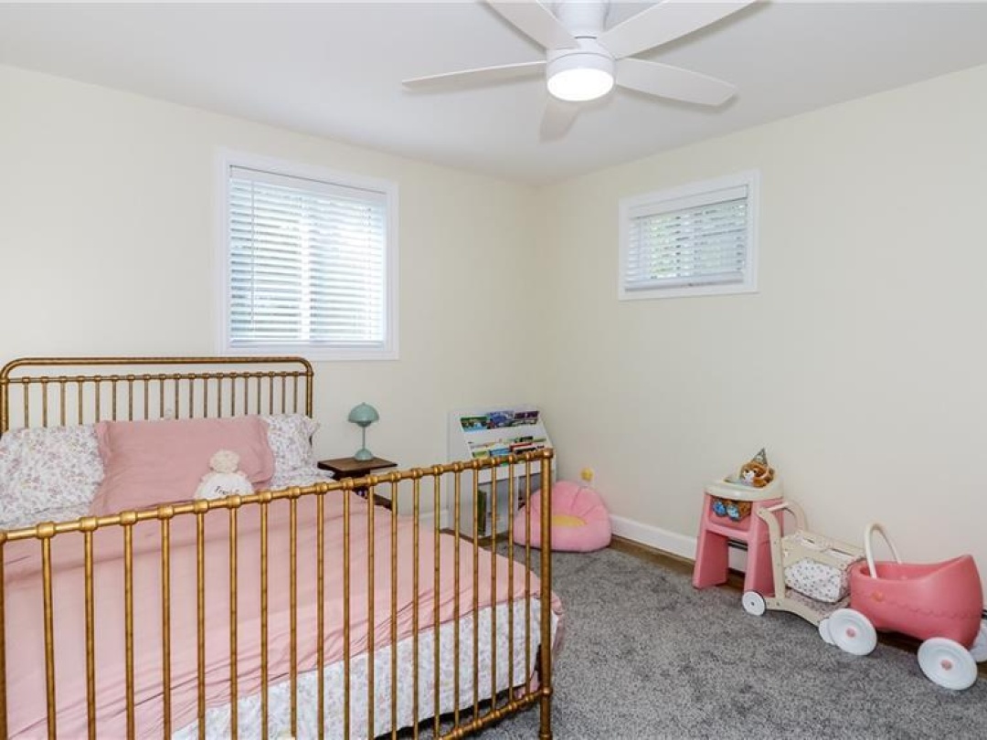 1 MARIPOSA Drive, 