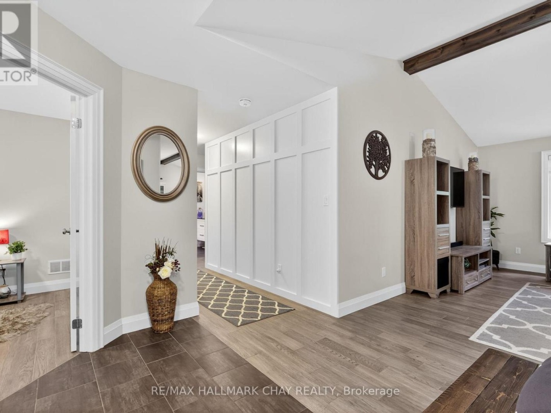 202 VEL-DOR CRESCENT, 