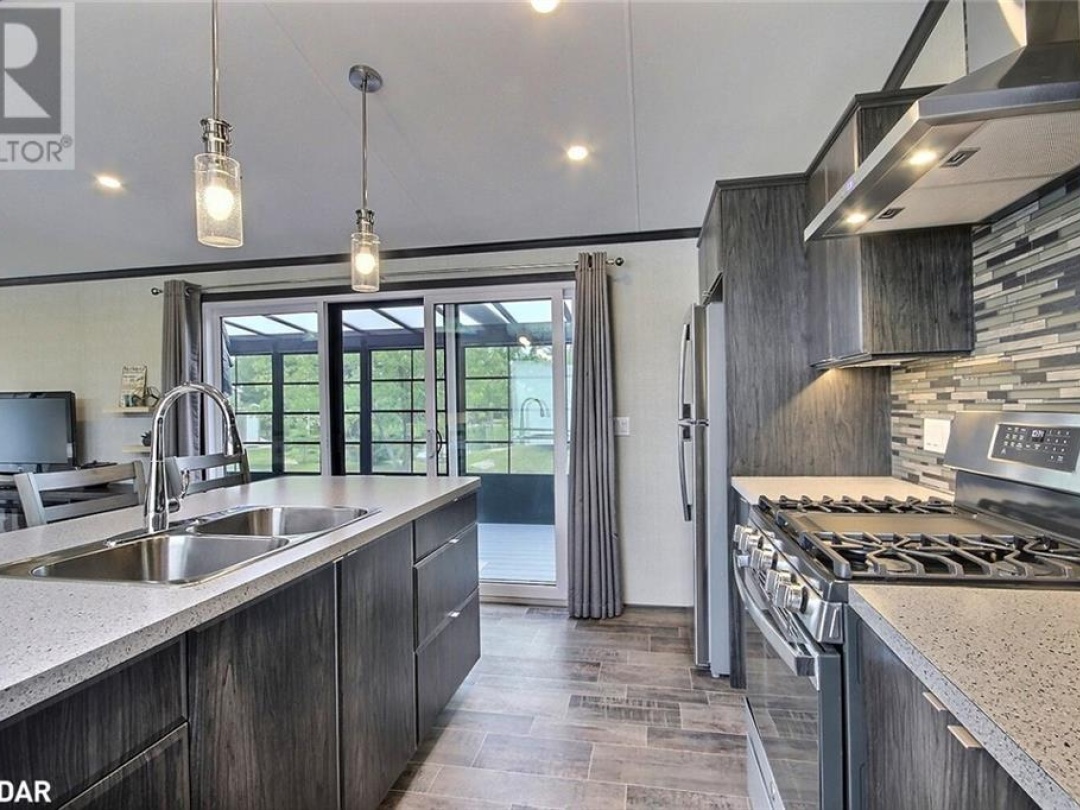 3500 LAUDERDALE PT Crescent Unit# 31, 