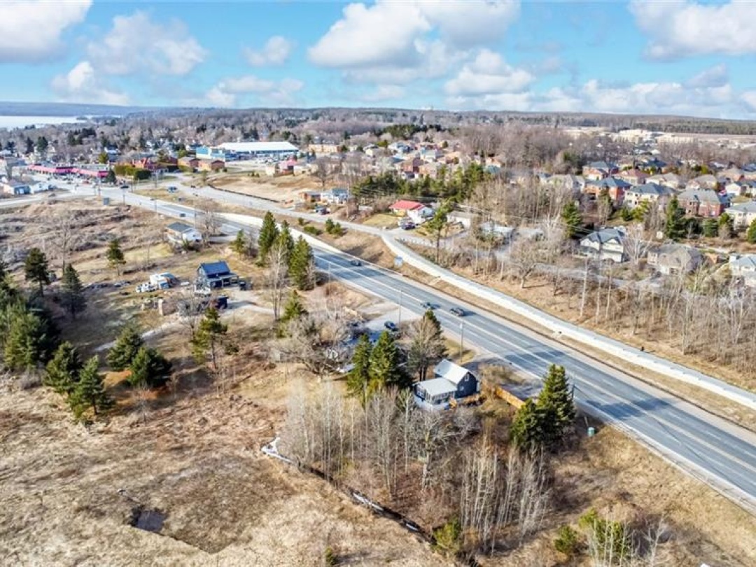 9866 COUNTY ROAD 93, Penetanguishene
