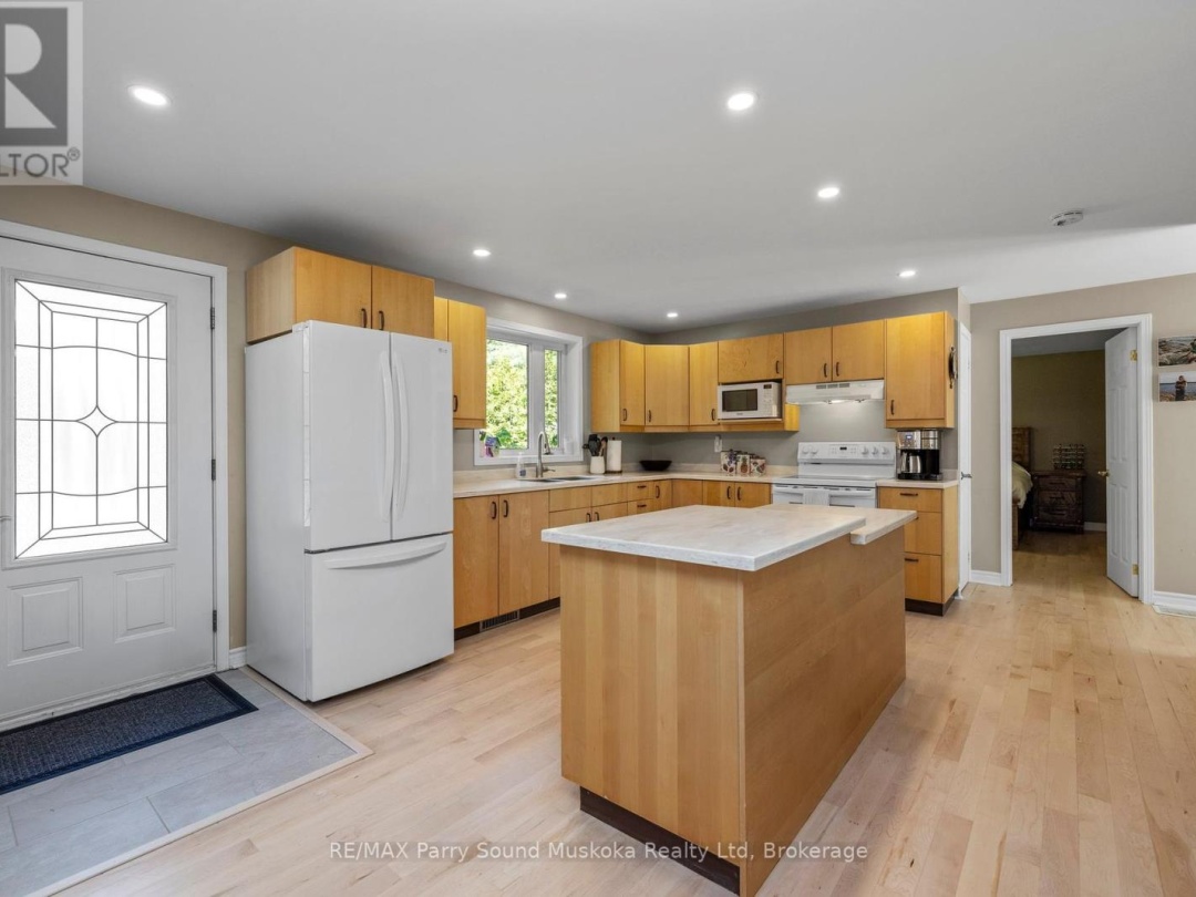 8 Pineridge Road, McDougall