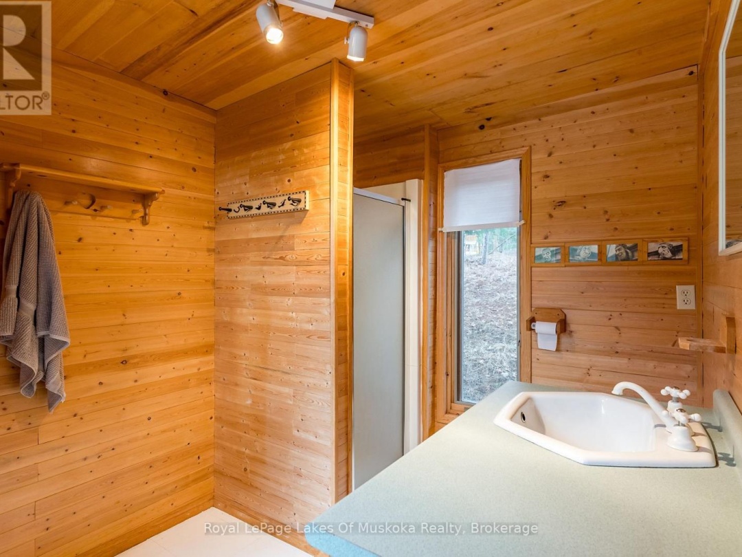 928 Jones Lane, Fairy Lake