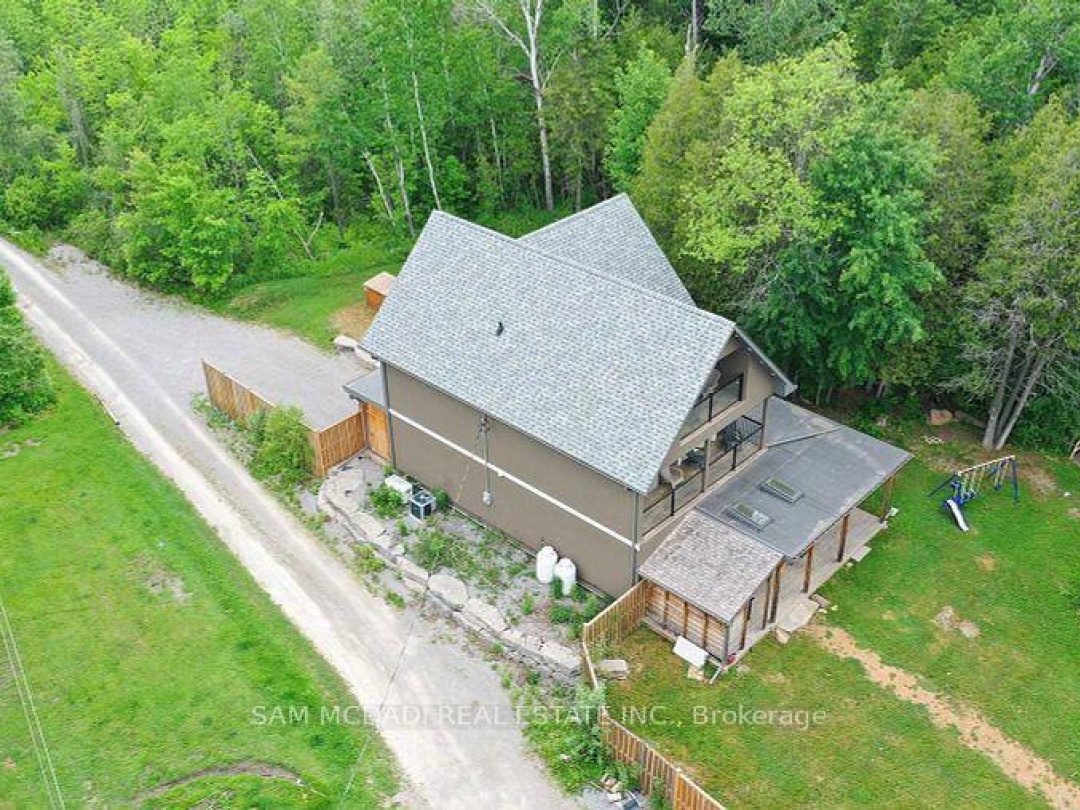 44 BASS LAKE ROAD, Pigeon Lake