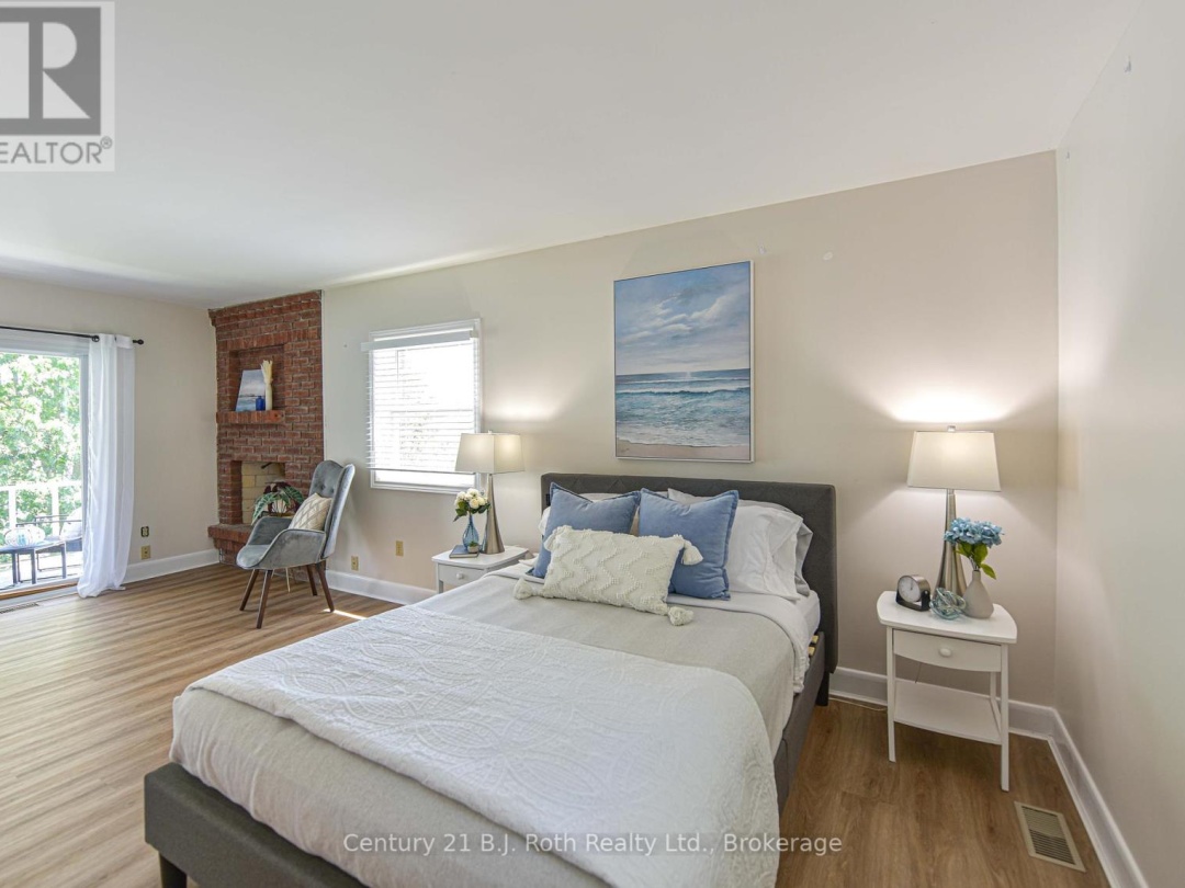330 BAY STREET, 