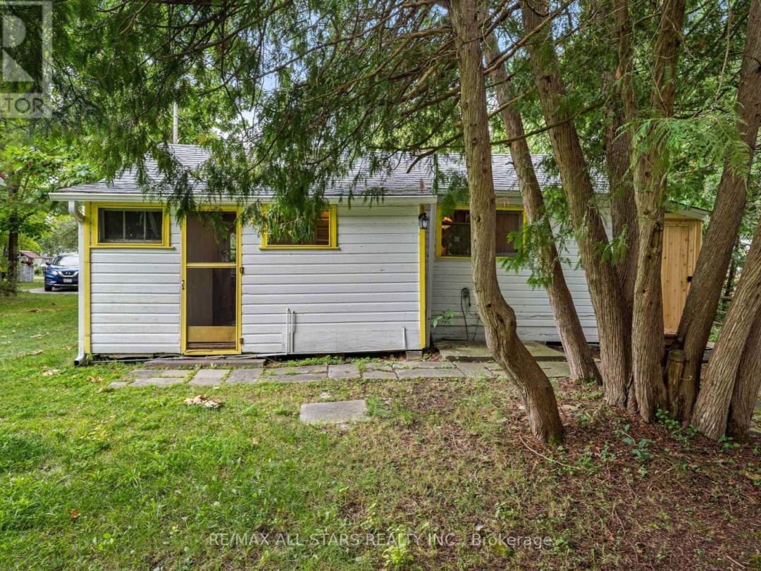 93 STURGEON GLEN ROAD, 