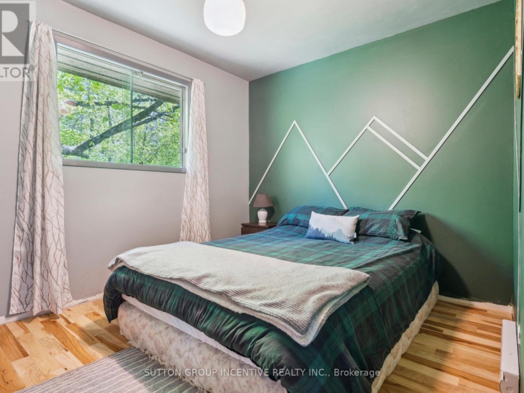 11 MACKENZIE PLACE, Balsam Lake