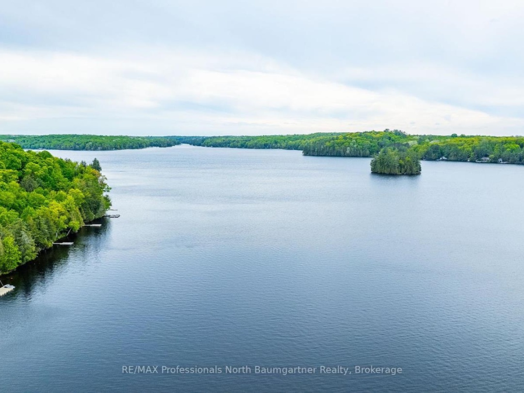 1088 Gravel Pit Drive, Canning Lake