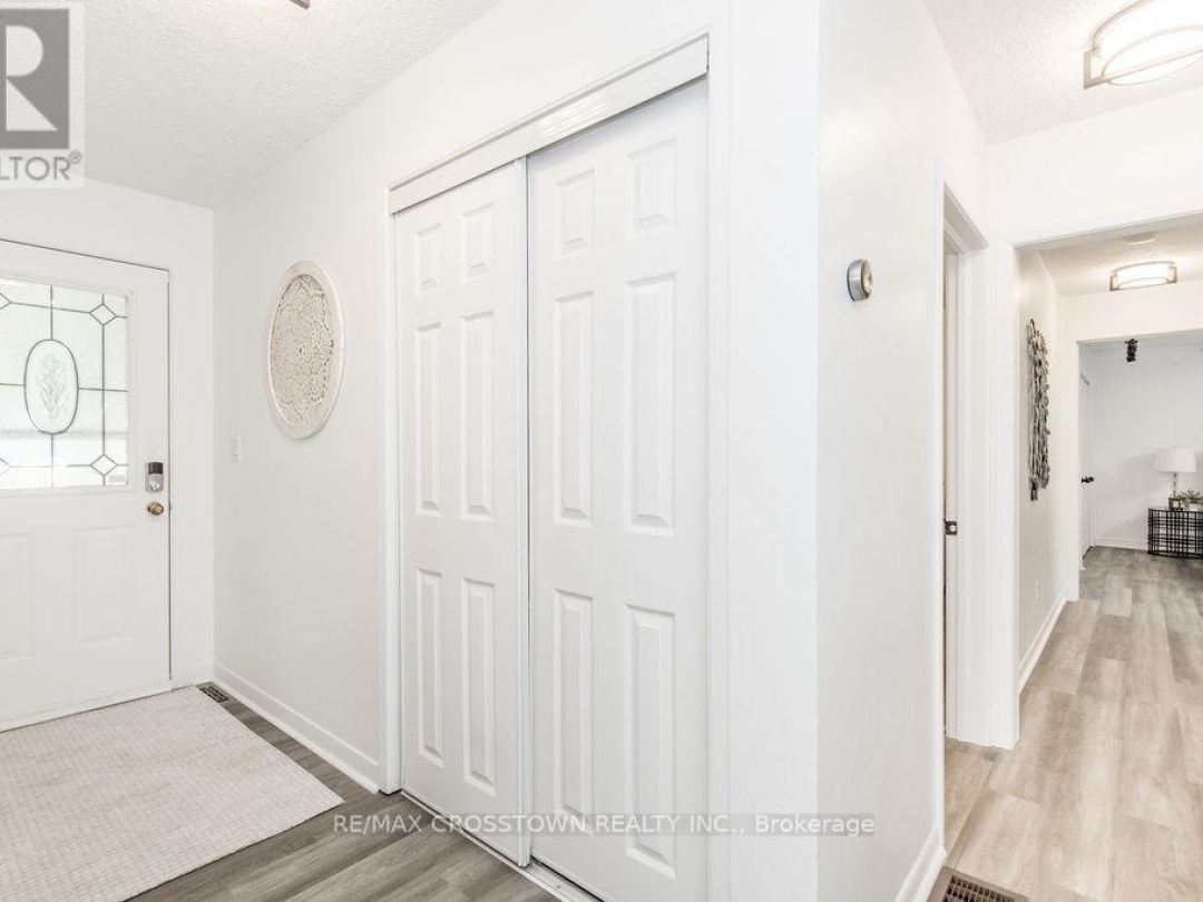 3495 BRENNAN LINE, 