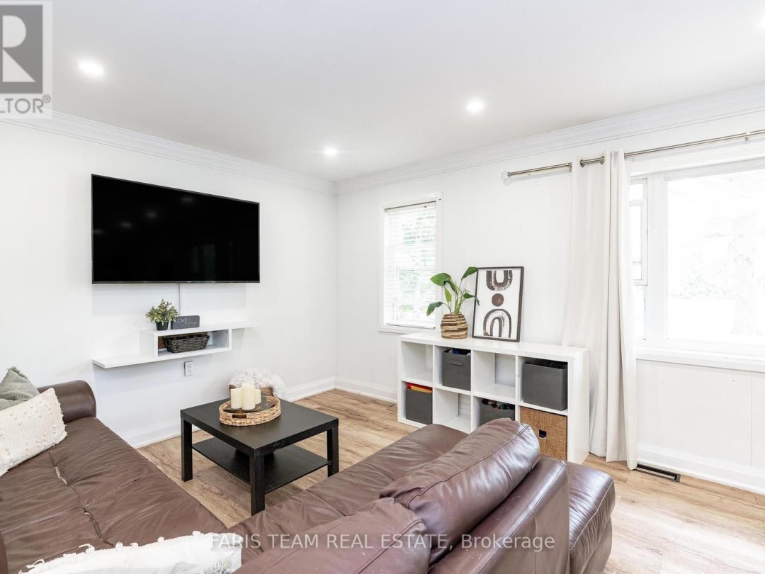 3274 MUSKOKA STREET, 