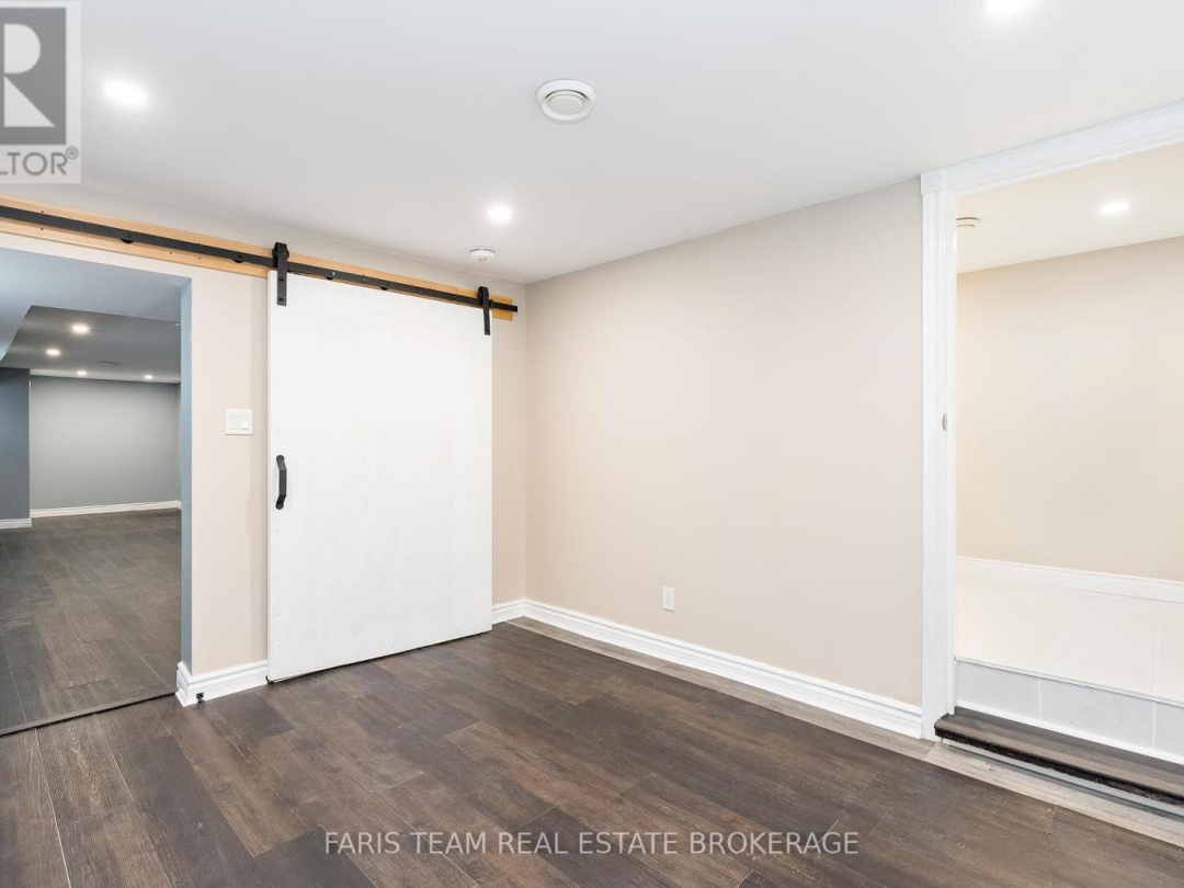 15 LANKIN AVENUE, 