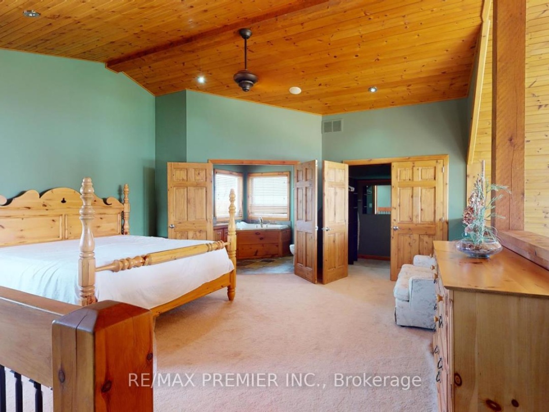31 PARADISE BOULEVARD, 