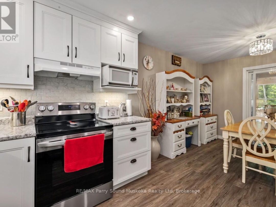 36 LONG LAKE ESTATES ROAD, 