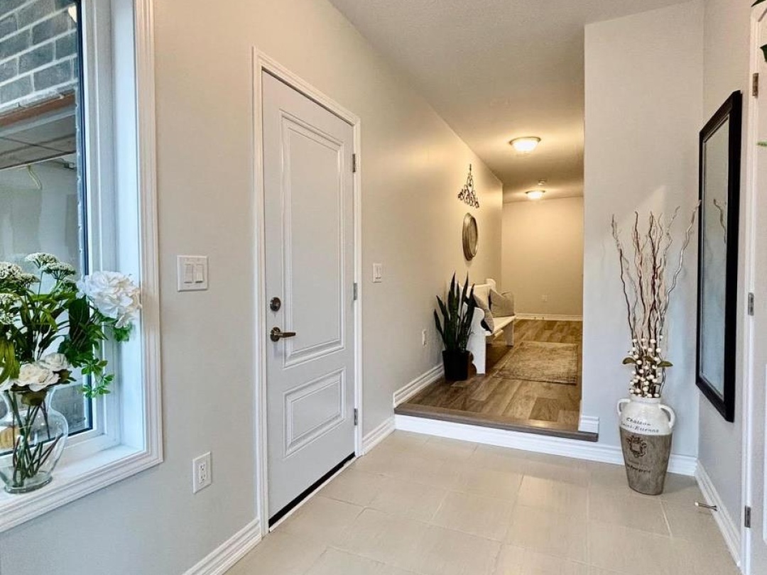 8 WYN WOOD LANE, Orillia
