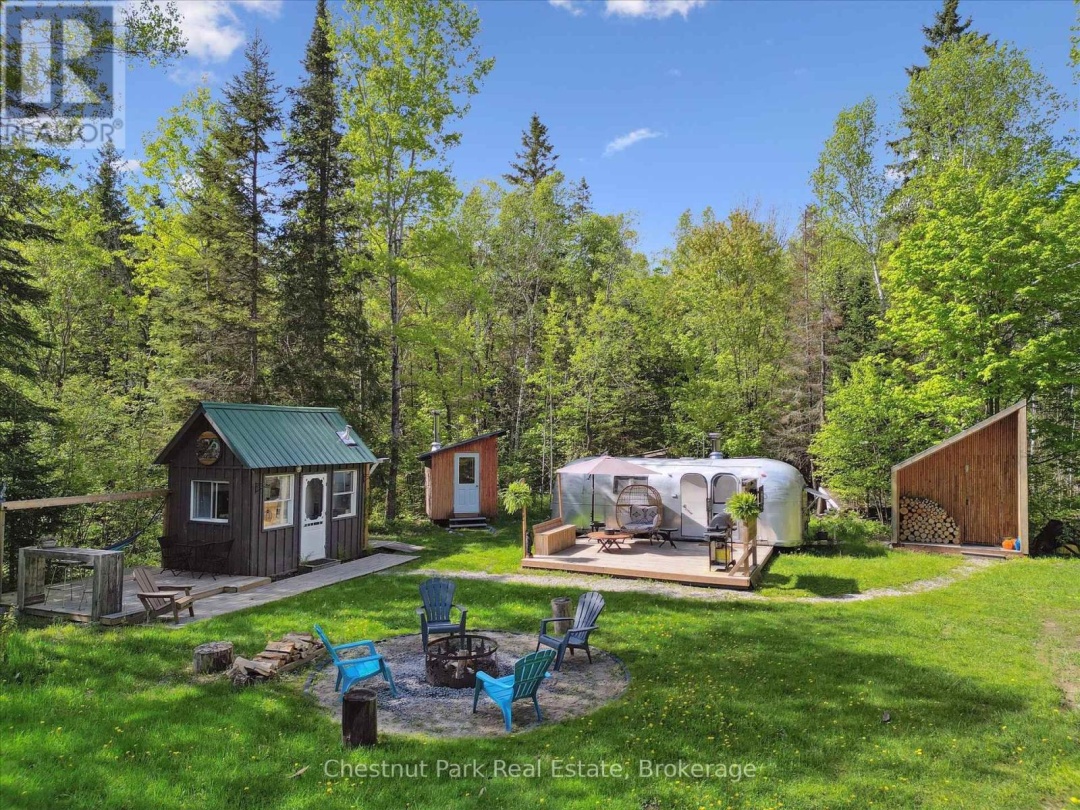 216 BLACKWATER LAKE ROAD, Seguin