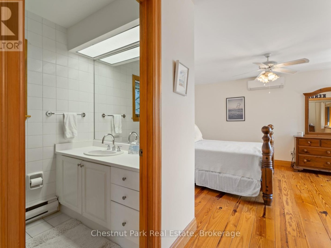 10 Wyldewood Road, 
