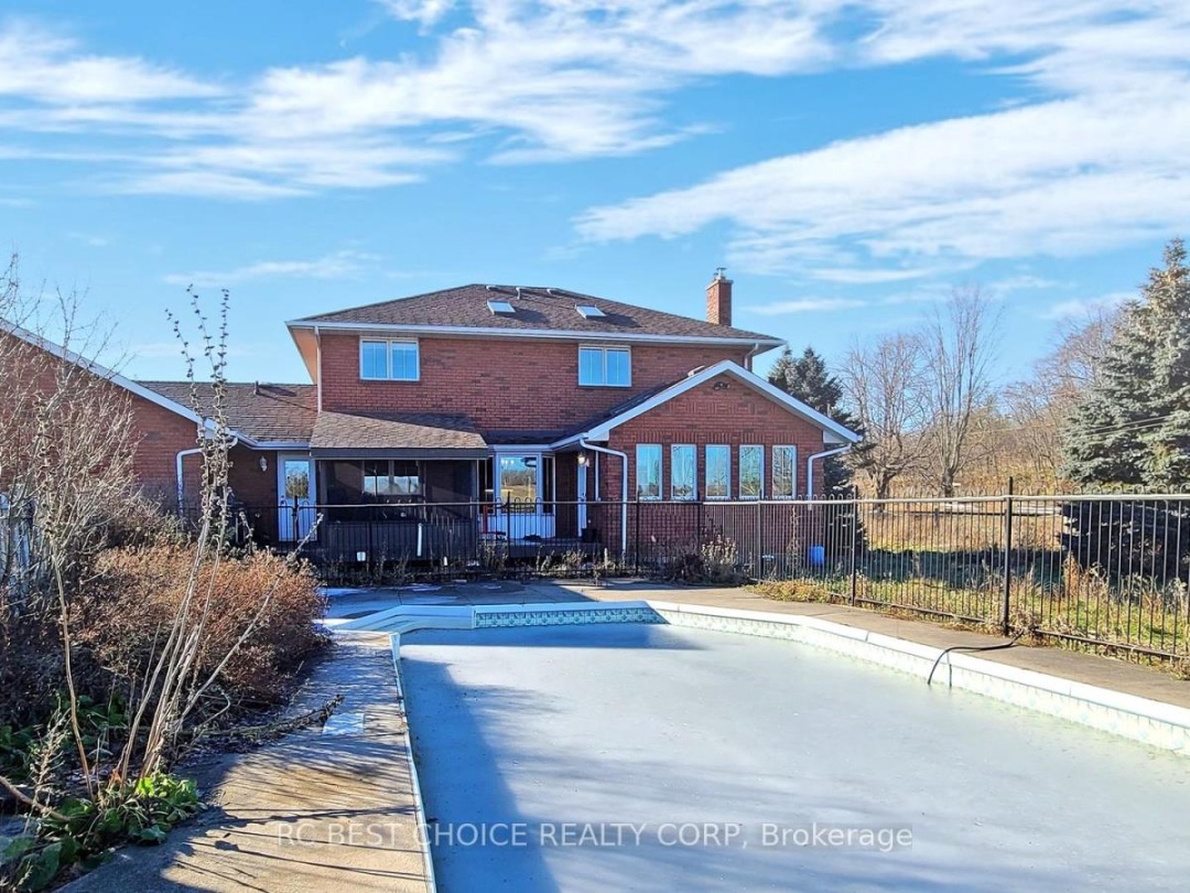 571 HICKORY BEACH ROAD, 