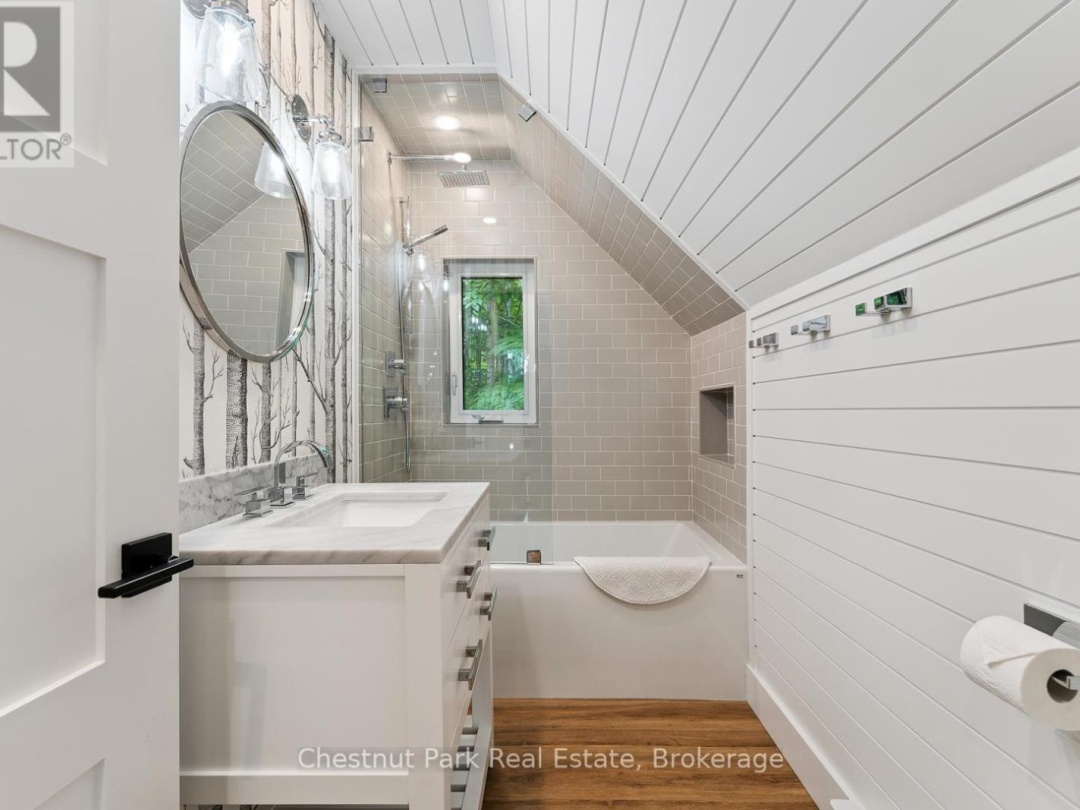 44 MILLER ISLAND, 