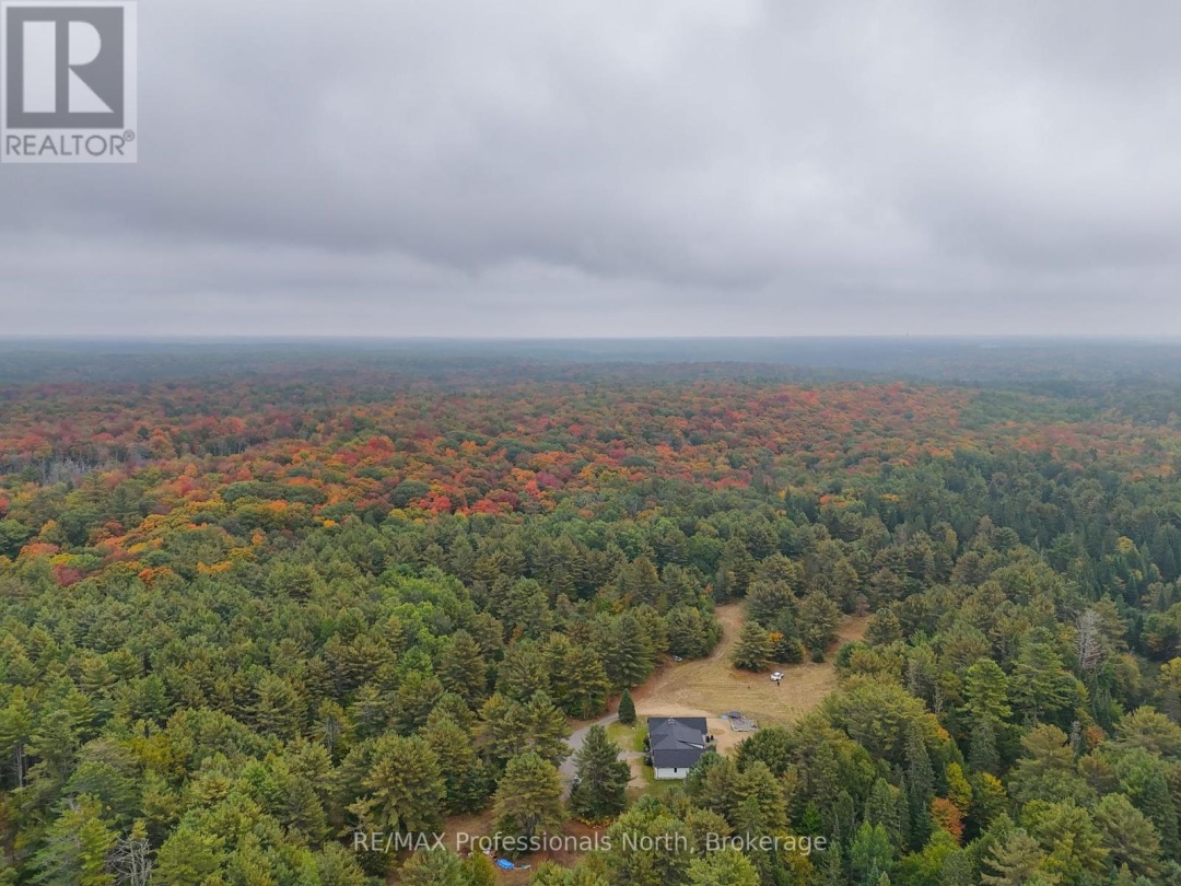 1064 NAISMITH ROAD, 