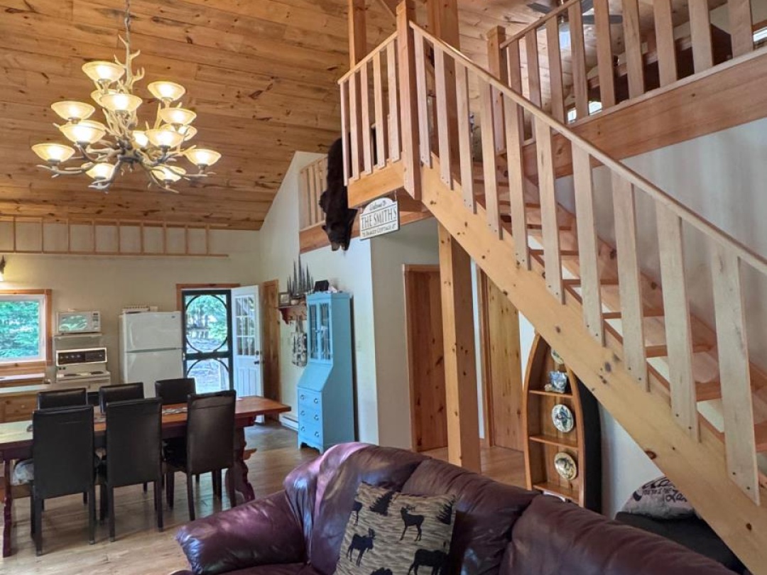 10469 LITTLE HAWK LAKE, 