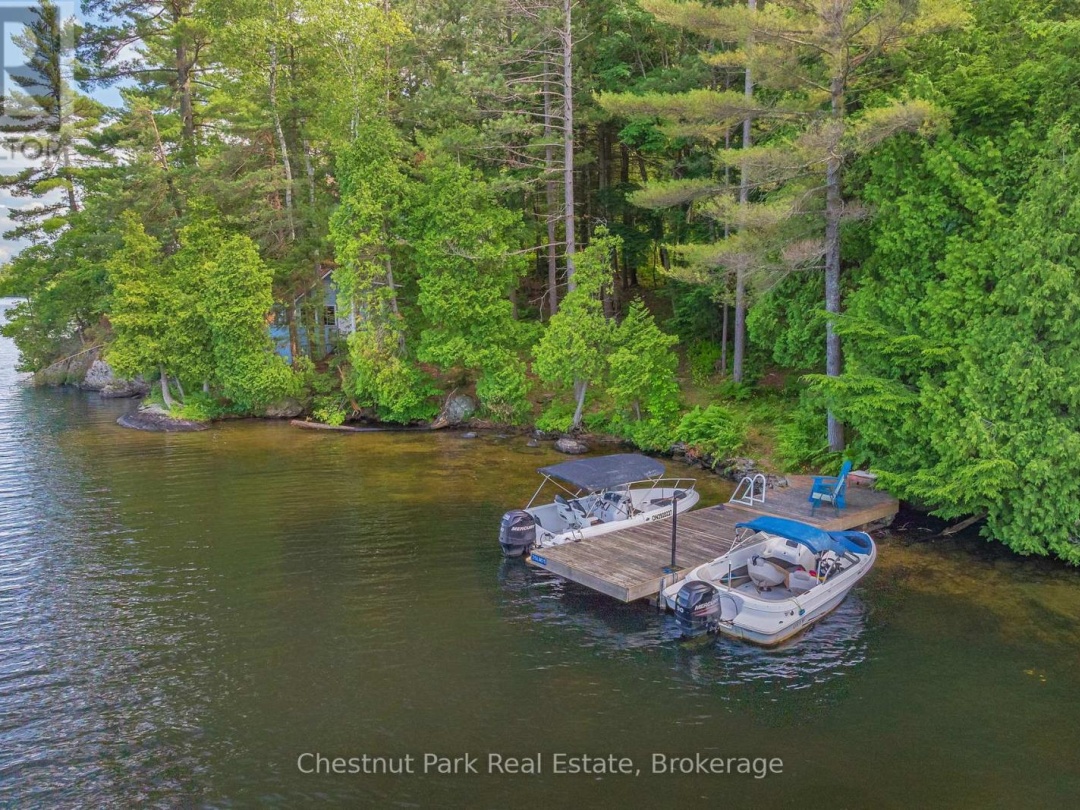 26 TAYLOR ISLAND 26LM, 