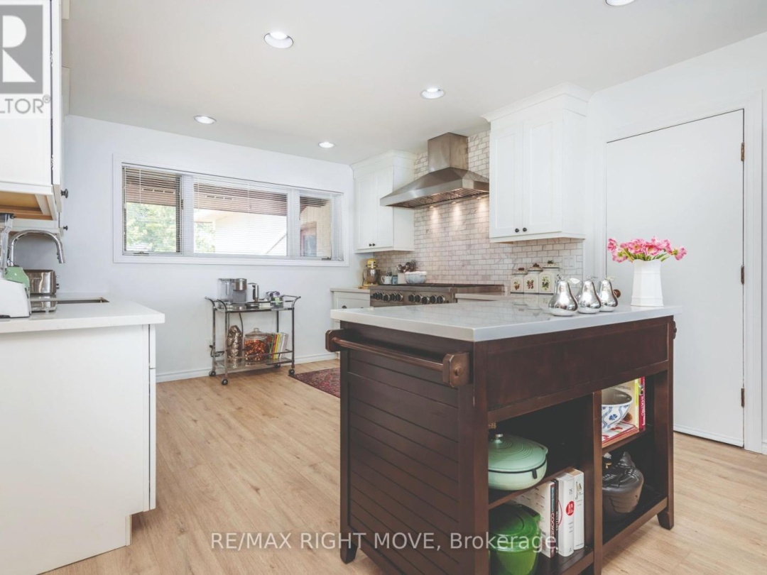 18 MAPLE DRIVE, 