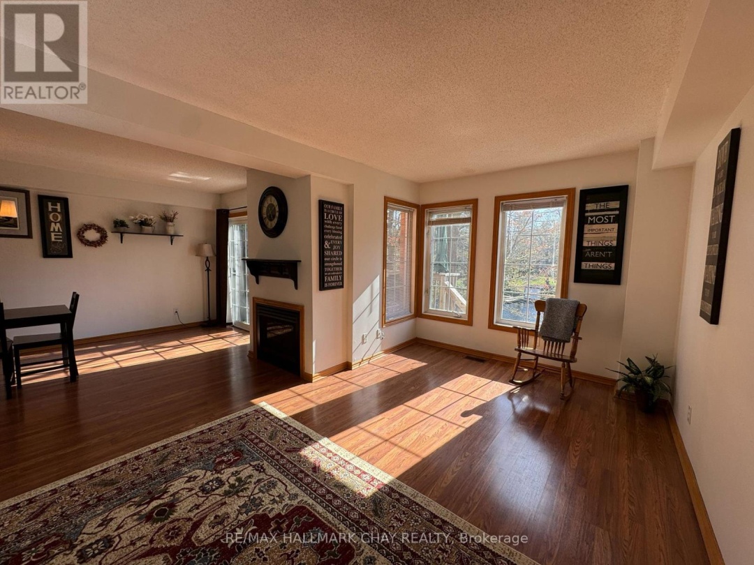 20 Liza Crescent, Lake Muskoka