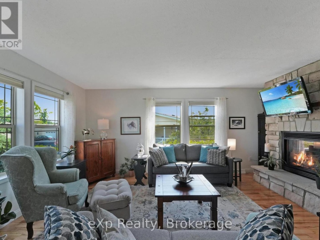 53 CREEKSIDE CIRCLE, 