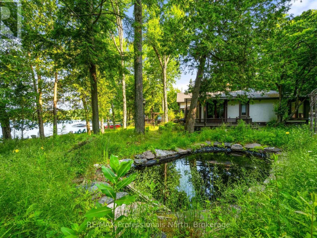 1073 Grass Lake Road, Grass Lake