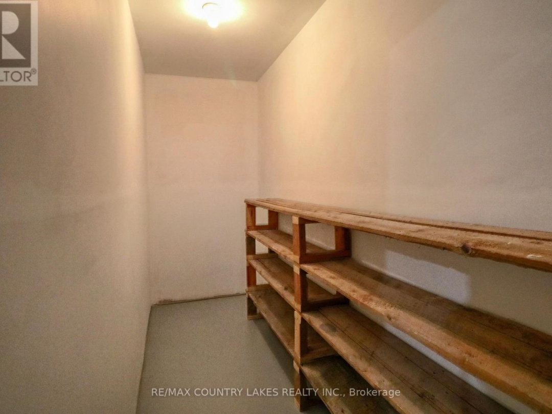 2899 GEORGINA DRIVE,