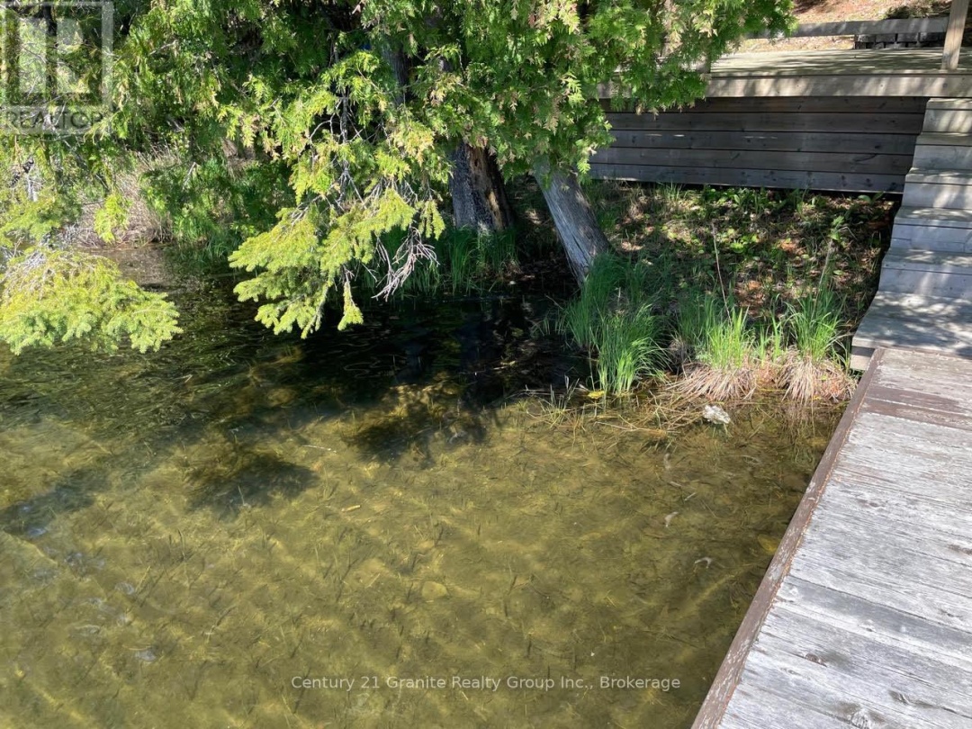 1037 ROTUNDA DRIVE, Contau Lake