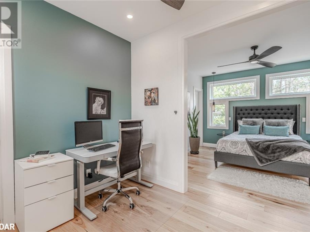 7952 Park Lane Crescent, Black Lake