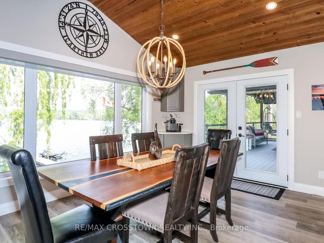 241 Eight Mile Point Road, Lake Simcoe